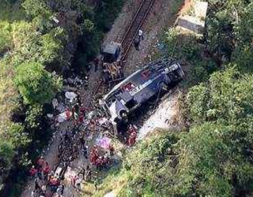 Acidente com ônibus em Minas Gerais deixa ao menos 11 mortos