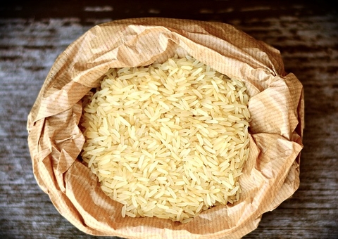 Após aumento no preço, supermercados orientam trocar arroz pelo macarrão