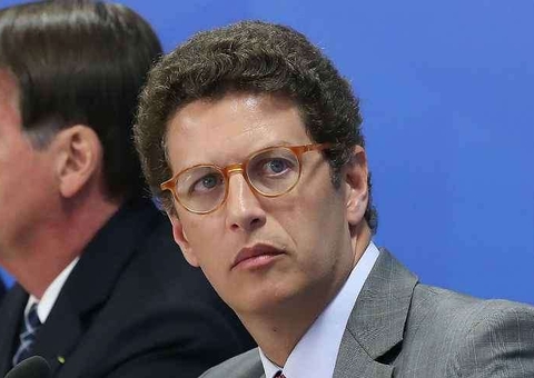 Justiça analisa afastamento do ministro do Meio Ambiente Ricardo Salles