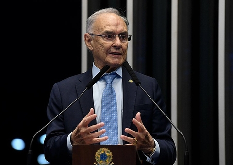 Senador Arolde Oliveira é internado após diagnóstico positivo para Covid-19