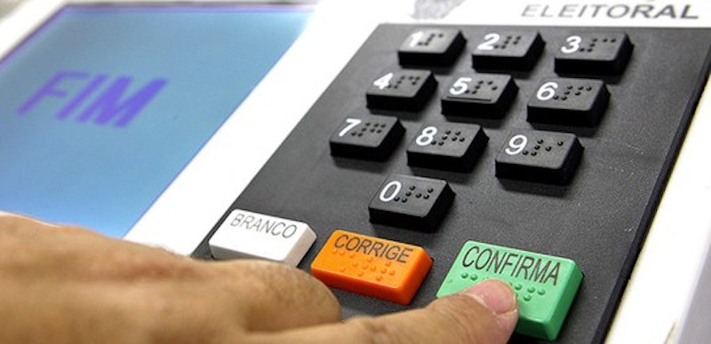 TSE orienta eleitor com sintomas de Covid-19 a não votar