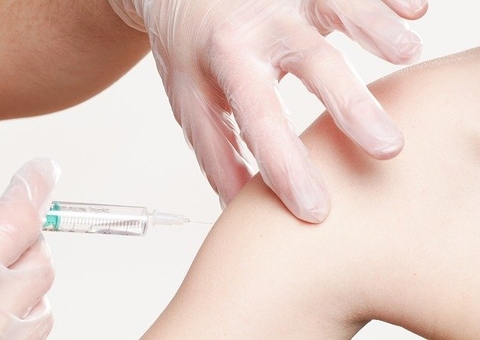 Ministério da Saúde alerta sobre golpes da vacinação contra Covid-19