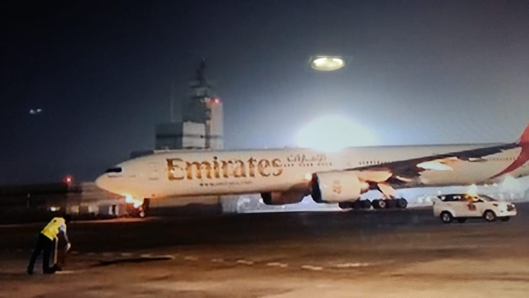 Avião com vacina para o Brasil decola da Índia 