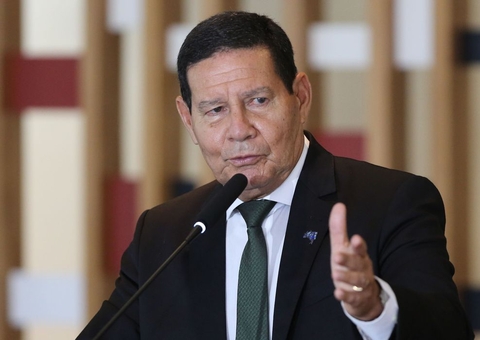 Mourão diz que tomará vacina e que não vai furar fila