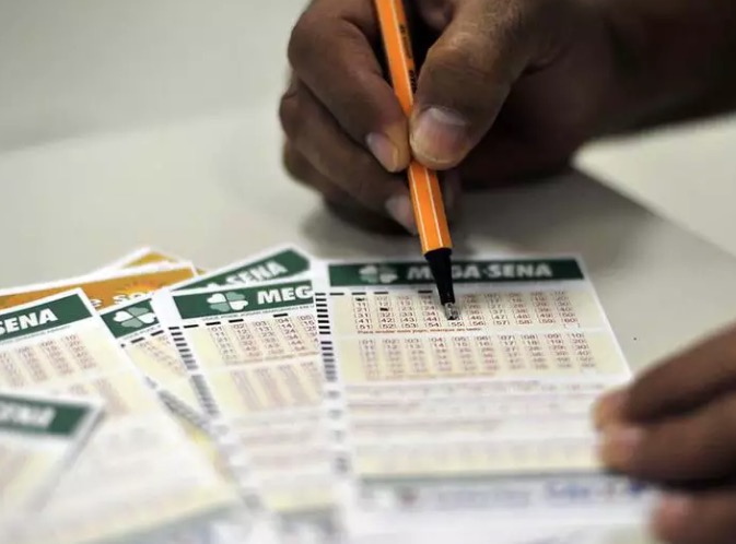 Confira números sorteados do concurso 2302 da Mega-Sena