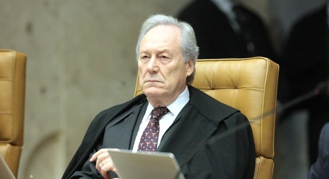 Lewandowski autoriza estados a comprarem vacinas aprovadas em outros países