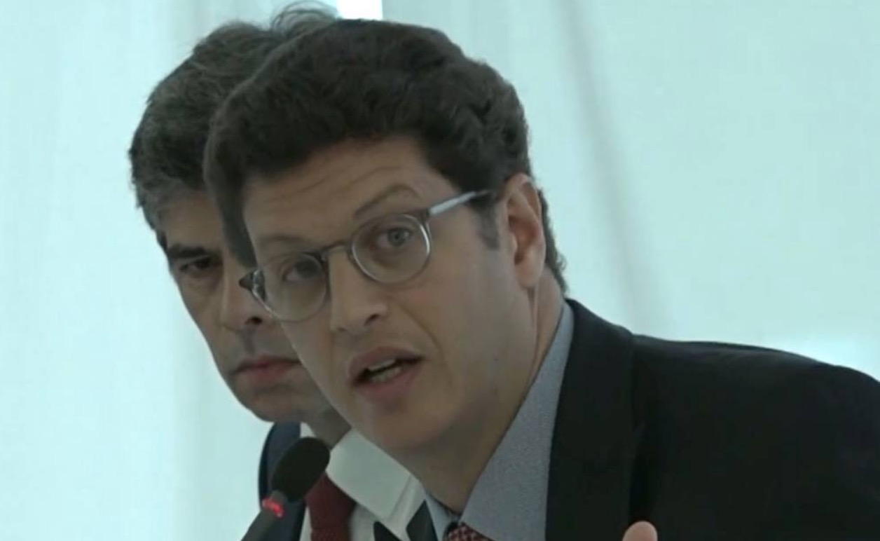 Moraes arquiva notícia-crime contra Salles por fala de 'passar a boiada'