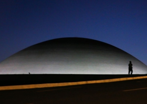 Senado aprova crédito de quase R$ 2 bilhões para vacina contra a Covid-19