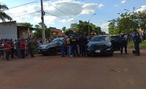 Menina de seis anos tem nariz arrancado por tiro de fuzil enquanto brincava
