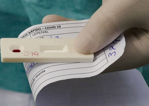 Covid-19: Brasil registra 196 mil mortes e 7,73 milhões de casos