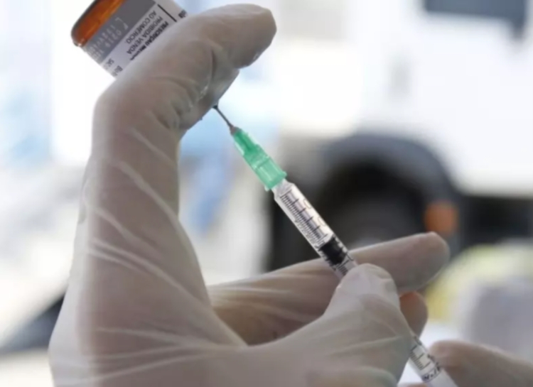 Senado aprova vacina da Covid-19 gratuita pelo SUS