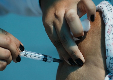 Butantan deve receber na quarta-feira novo lote de insumos para vacina