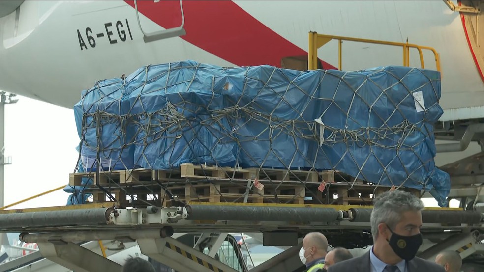 Fiocruz libera vacinas da Oxford para distribuição no Brasil