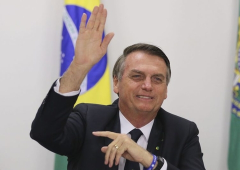 Jair Bolsonaro ganha vinho em sua homenagem : 'Il Mito'