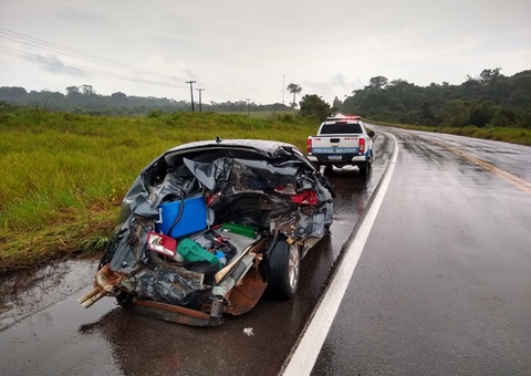 Coronel da PM fica ferido em acidente entre três carros na BR-174 