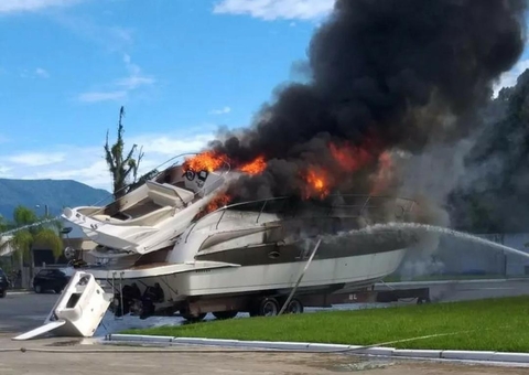 Explosão em embarcação causa incêndio e deixa três feridos 