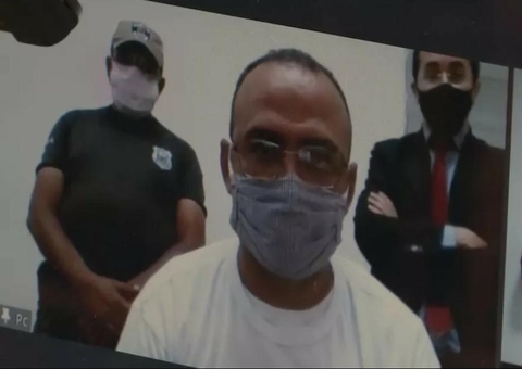 Vereador suspeito de assalto toma posse por videoconferência em presídio