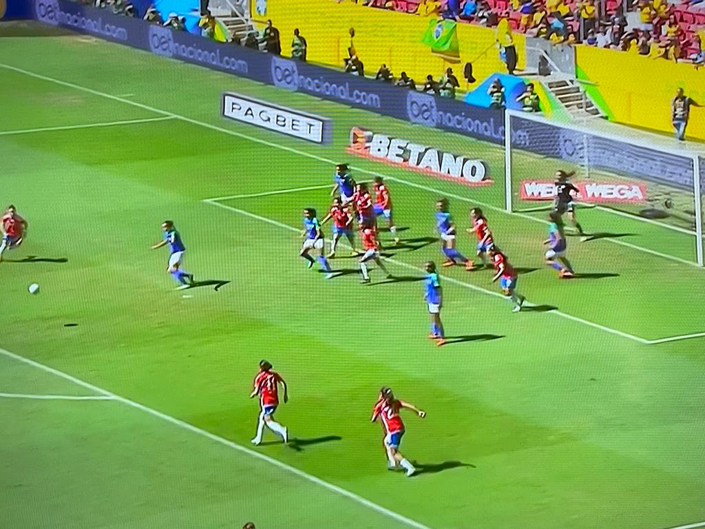 Seleção se despede do Brasil com festa e goleada antes de embarque para a Copa