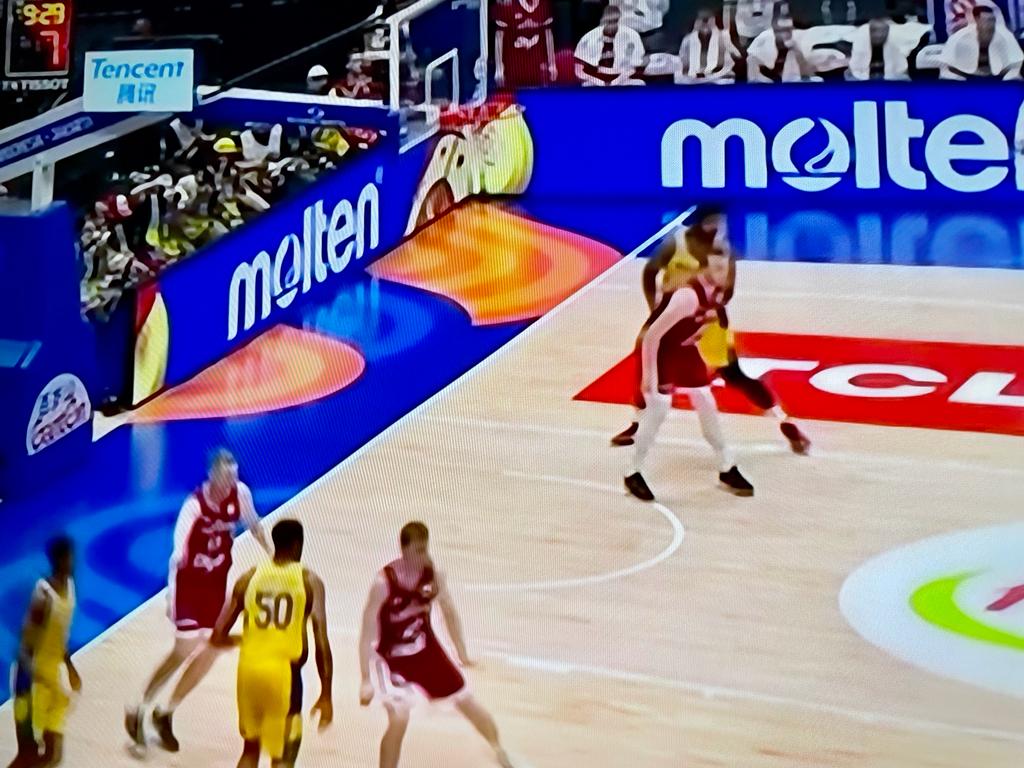 Brasil cai na Copa do Mundo de basquete e vai disputar pré-olímpico