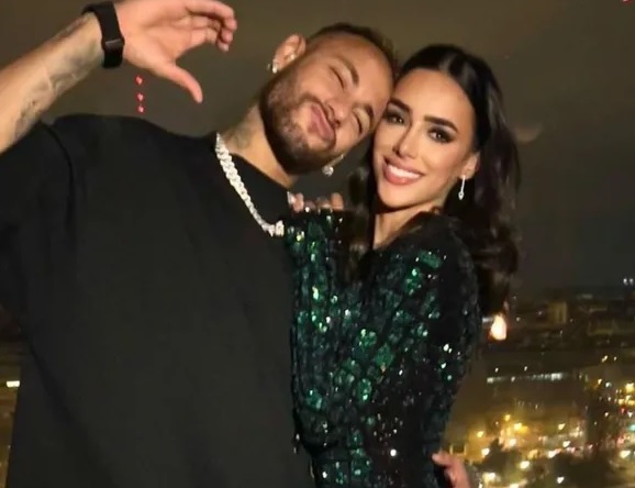 Bruna Biancardi deu indireta antes de vazar Neymar em balada com mulheres