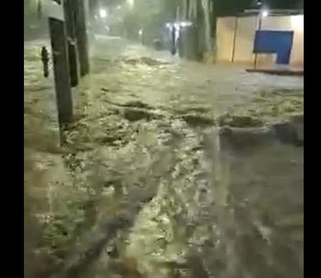 Casas são inundadas em cena desesperadora em Manaus; Veja vídeo