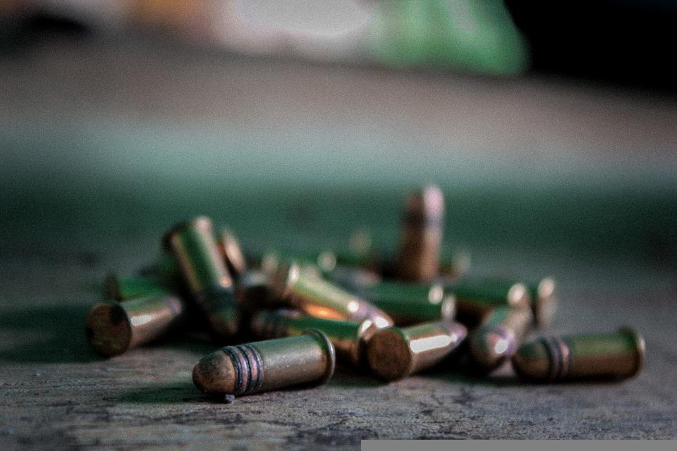 Criança de 6 anos é baleada durante tiroteio entre criminosos em Manaus