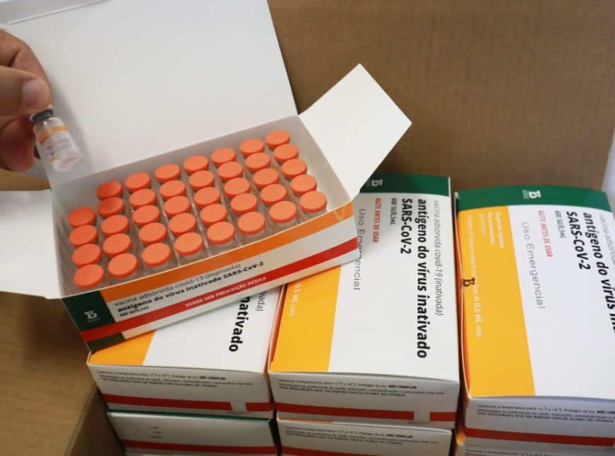 Butantan entrega mais 1 milhão de doses de vacina contra covid-19