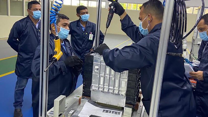 Gigante chinesa BYD vai produzir baterias para ônibus elétricos em Manaus