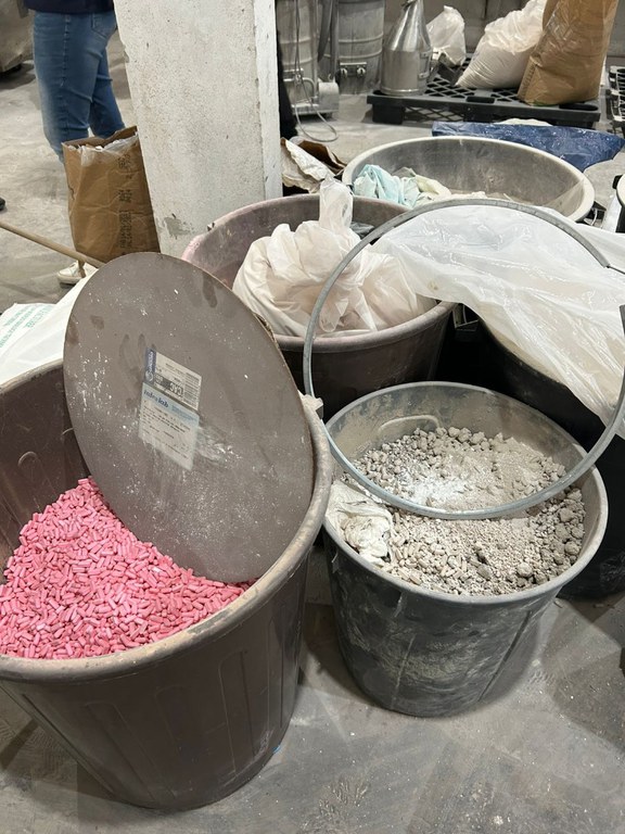 Cúrcuma, Chá Verde e mais: Anvisa proíbe suplementos sem registro