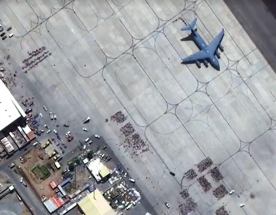 Estados Unidos confirmam explosão próximo ao aeroporto de Cabul