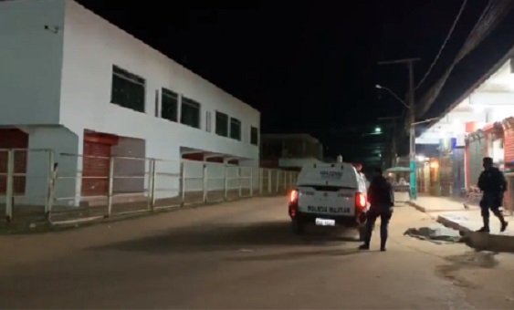 Homem é executado em frente a mercadinho no Amazonas