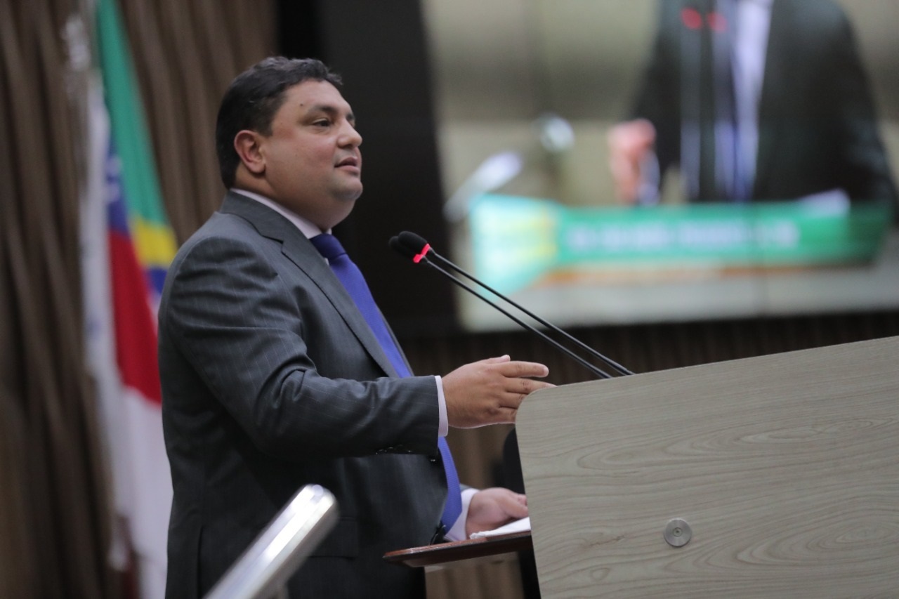 Vereador Caio André é empossado presidente da Câmara Municipal de Manaus