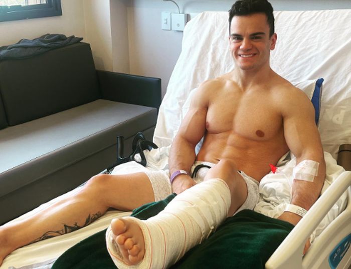 Ginasta brasileiro sofre lesão grave e está fora do Mundial e Pan