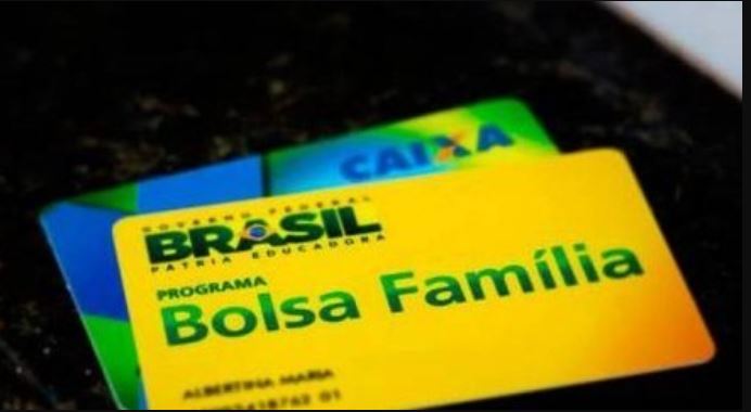 Auxílio emergencial é pago a beneficiários do Bolsa Família