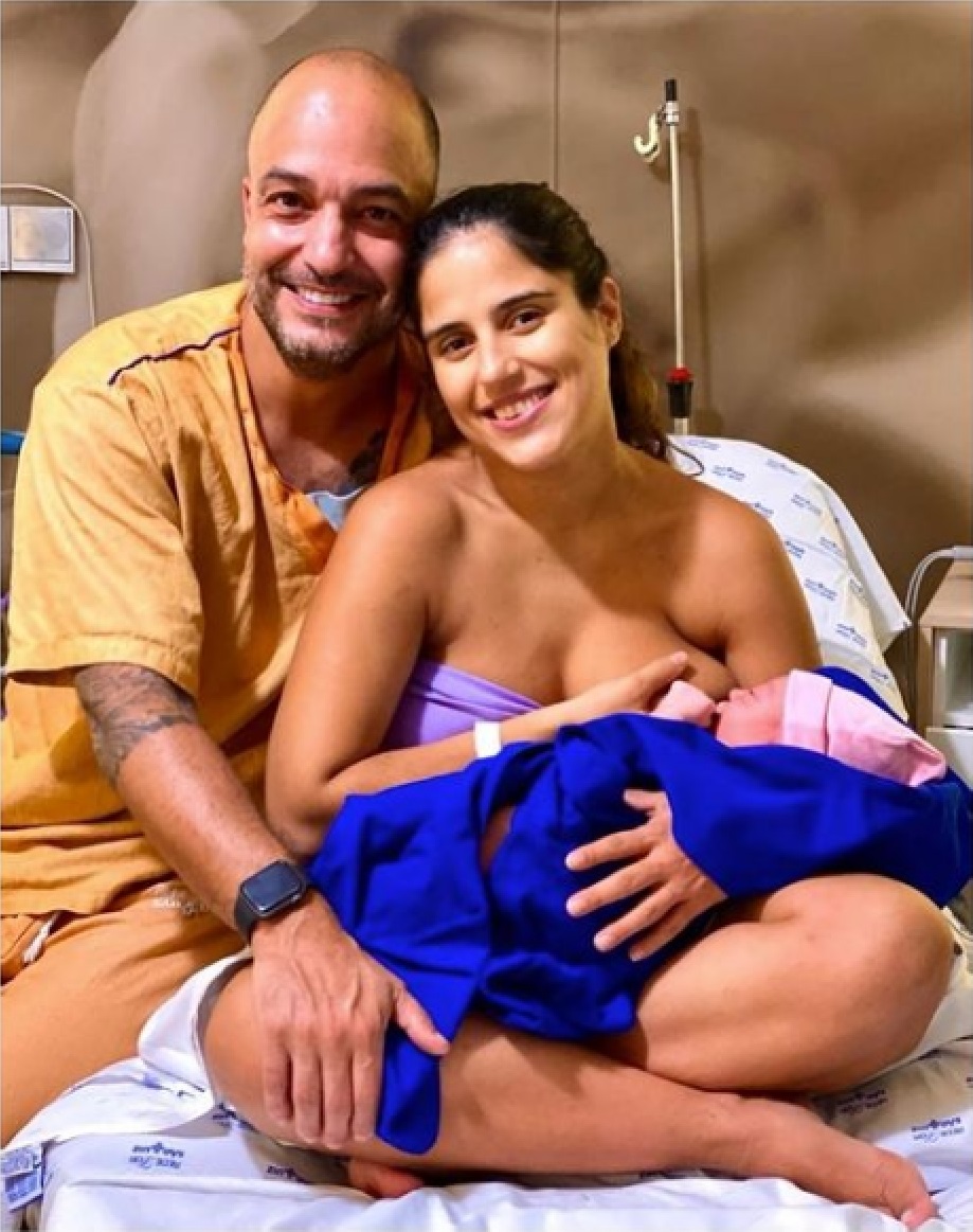 Camilla Camargo dá à luz 2ª filha e posta foto com a bebê