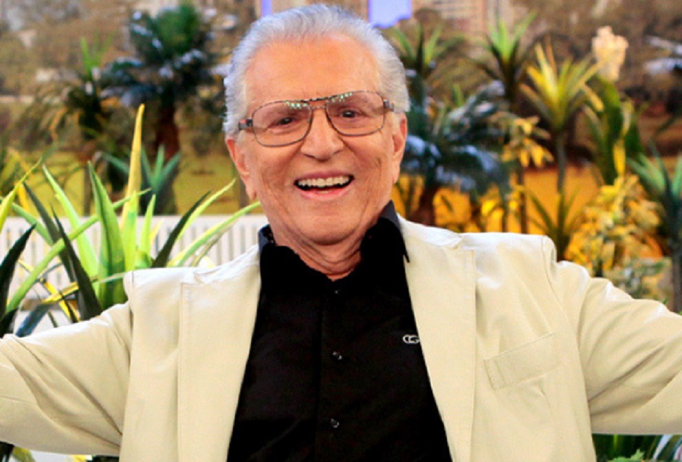 Carlos Alberto de Nóbrega é internado após família contrair Covid-19