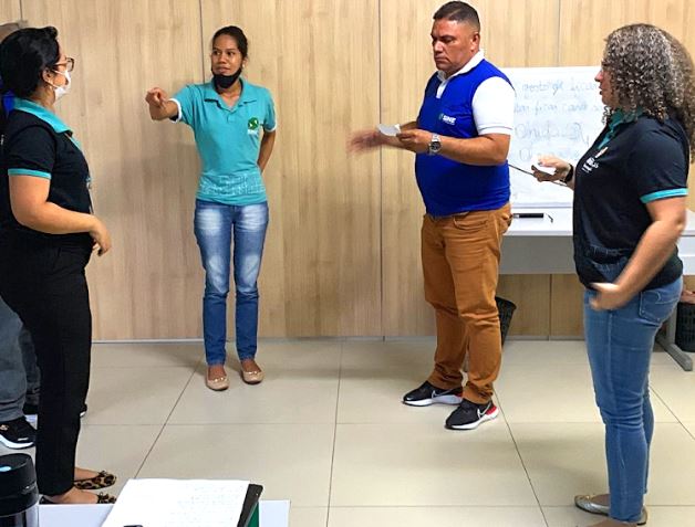 Servidores municipais são capacitados para atendimento em libras em Manaus