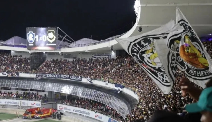 Torcida do Remo faz a festa em Belém com retorno para a Série B