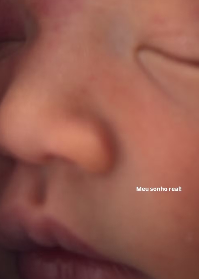 Carol Peixinho posta superclose de Bento: 'Meu sonho real'