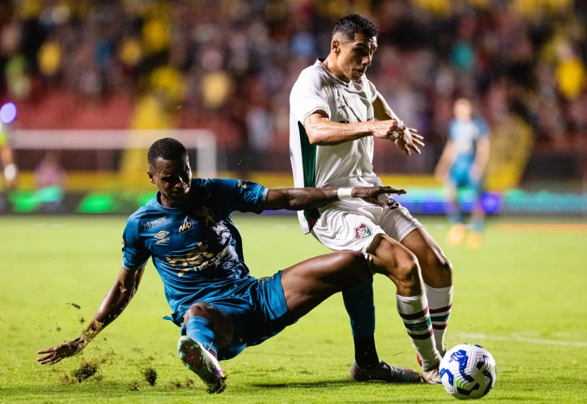 Fluminense vacila e empata nos acréscimos com o lanterna Sport