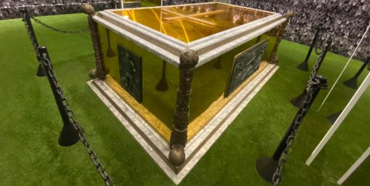 Luxuoso mausoléu de Pelé não emplaca e recebe poucos curiosos em Santos