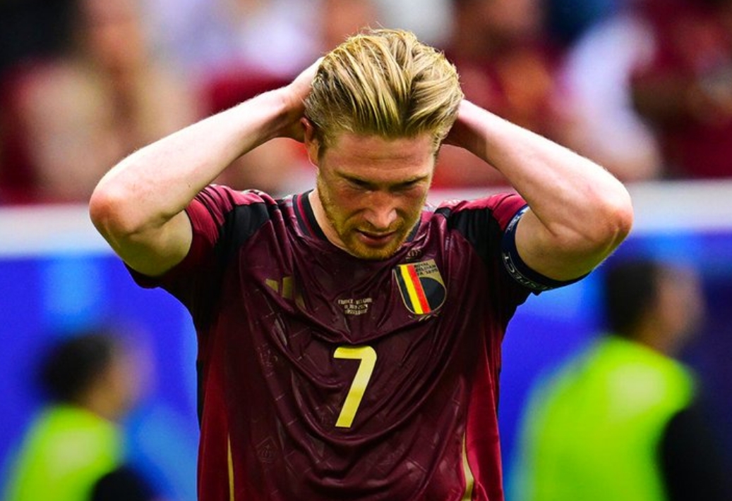 França marca no fim, elimina a Bélgica e avança às quartas de final da Euro