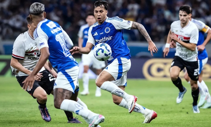 Brasileirão: veja as chances de título de Flamengo, Palmeiras e Cruzeiro