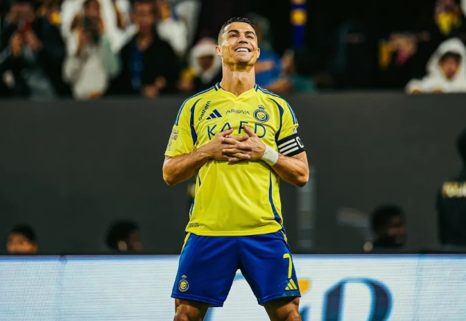 Cristiano Ronaldo renova contrato com o Al-Nassr, diz jornal