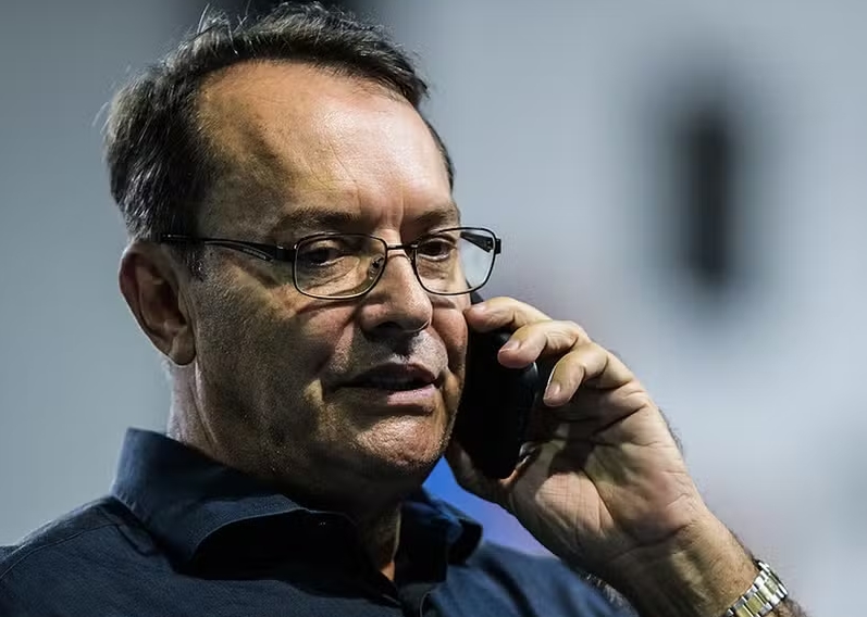 Dono do Cruzeiro marca reunião com jogadores após derrota para Mushuc Runa