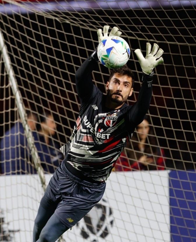 São Paulo abre 2 a 0, mas deixa vitória escapar e empata com o Alianza Lima