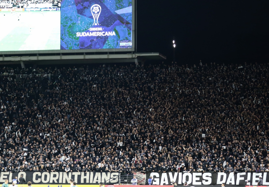 Corinthians soma R$ 10 mi de dívida após empréstimo com amigo do presidente