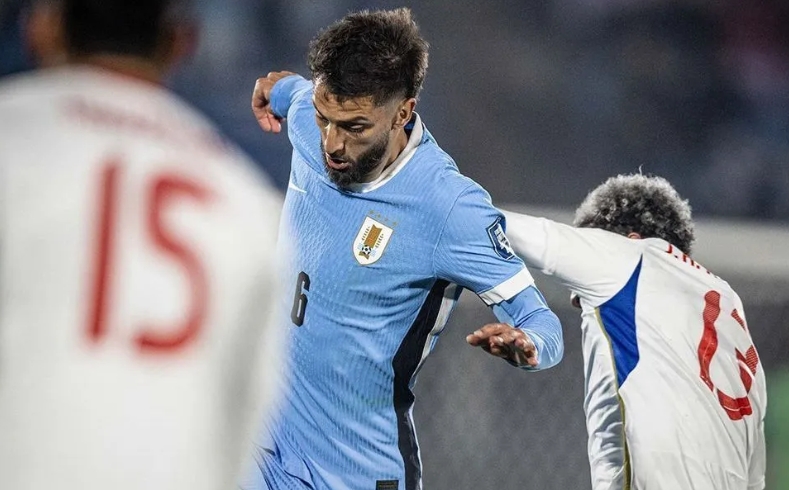 Uruguai bate Venezuela, ajuda Brasil e fica mais perto da Copa do Mundo