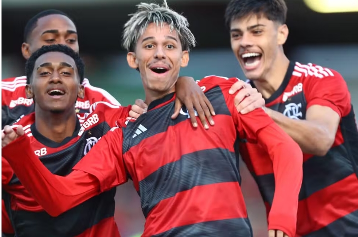 Flamengo acerta venda do atacante amazonense Werton para clube de Portugal