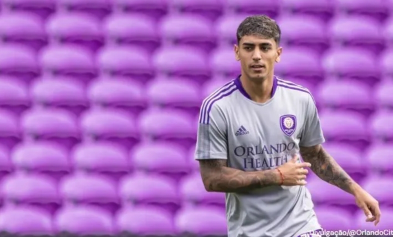 Palmeiras aguarda acordo com Facundo Torres para fechar contratação